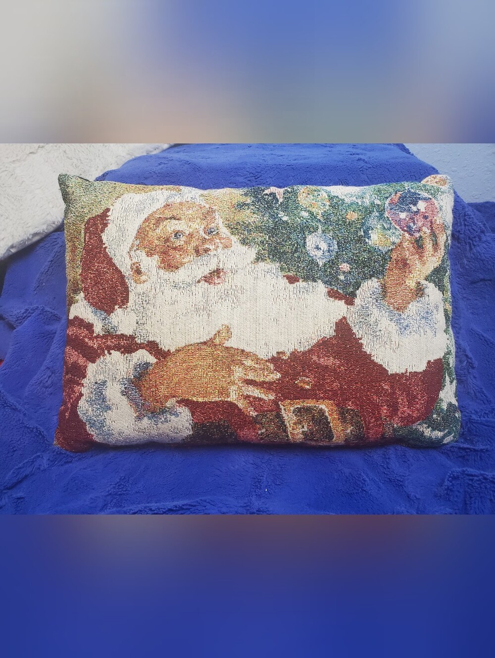 Vintage Santa Clause Christmas Tapestry Throw Pillow Approximately 16 Inches